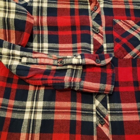 Woolrich Plaid Flannel Button Down Size S - Picture 9 of 9